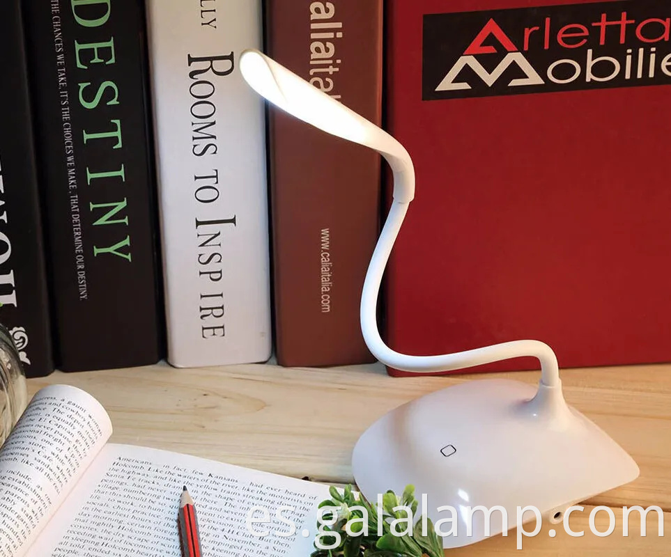 Lámpara de escritorio LED de control táctil ajustable con protección para los ojos